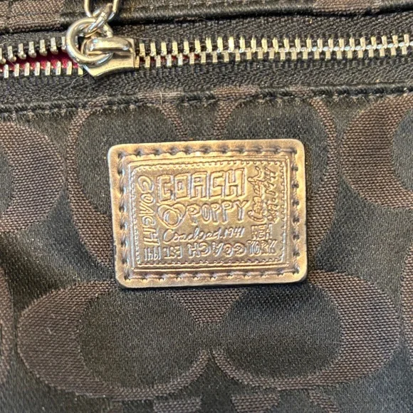 Coach Black Crossbody Bag with Signature Design - Picture 2 of 7